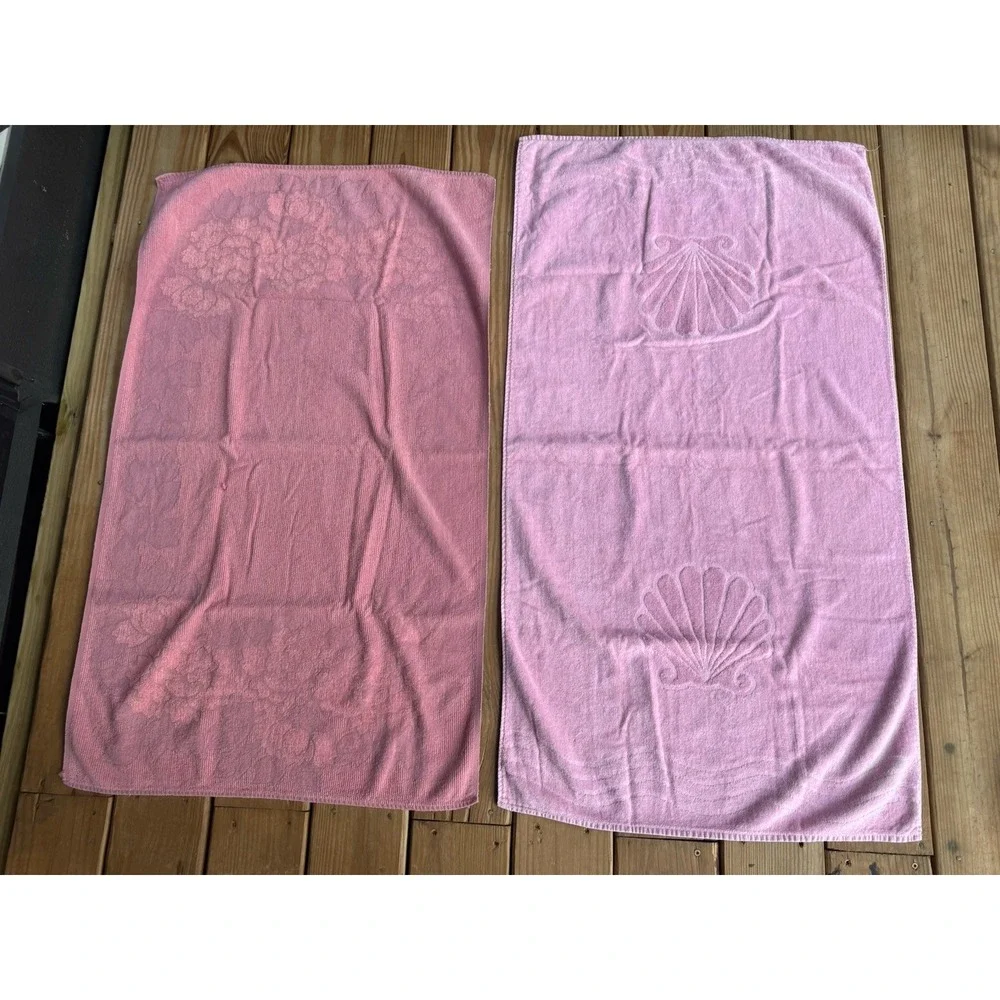2 Vintage MCM Cannon Monticello Cotton 2 Bath Towels Pink Sea Shells Floral